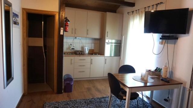 Studio Apartman "Djed" Hrvatska Kostajnica Exterior photo